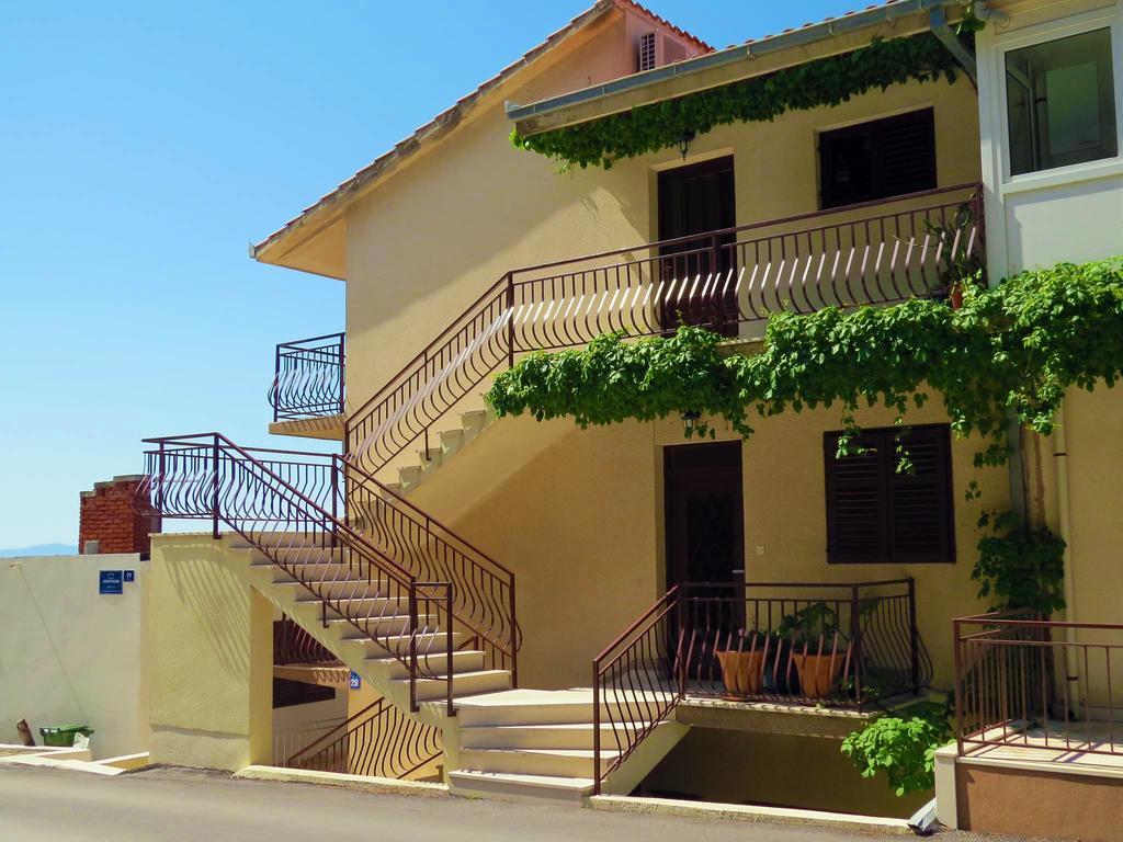 Apartments Pino Brela Exterior foto